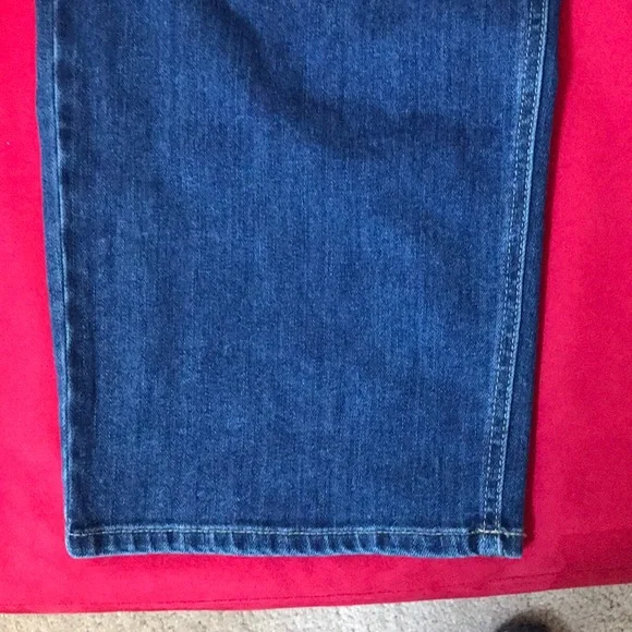 Catherines Right Fit Curvy Blue Jeans - Picture 3 of 3